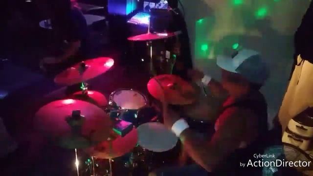 Just another dive bar. смотреть онлайн