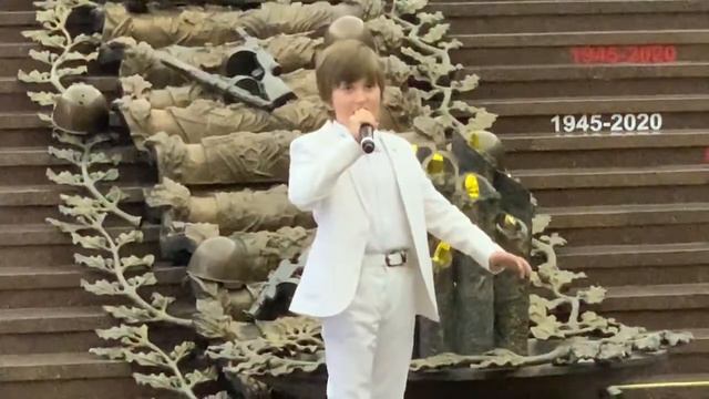 Музей Победы Поклонная гора "Журавли" Самуйленко Анатолий смотреть онлайн