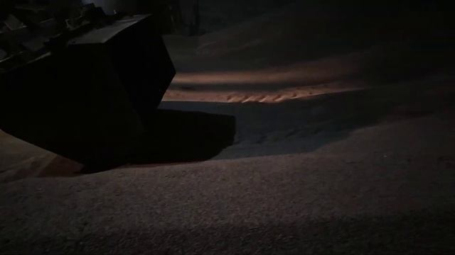 Підгортання зерна кран-балка(ковш). ЮмЗ 6.уборка2021! смотреть онлайн