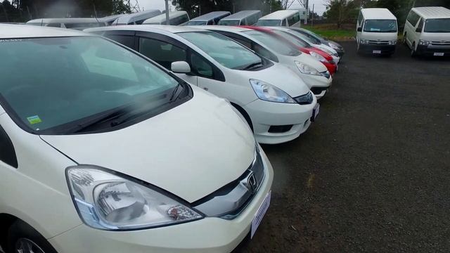 2011 Honda Fit - MANUKAU HYBRID SHUTTLE For Elena