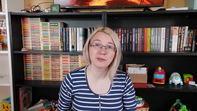 Последние КНИЖНЫЕ ПОКУПКИ этой весны. Азбука-бестселлер, Робин Хобб, эксклюзивная классика и другие смотреть онлайн