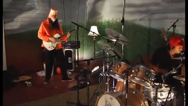 Buckethead & Brain - I'm Thirsty & Scared смотреть онлайн