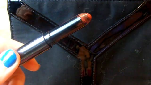 MAKEUP BAG. Cosa mi sono portata a Genova! смотреть онлайн