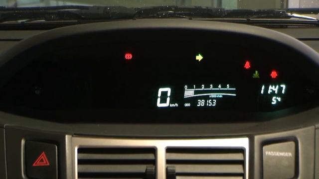 Toyota Yaris 1,0 VVT-i Cool Mysticschwarz Mica 253074 www.autohaus.biz/suklueneburg смотреть онлайн