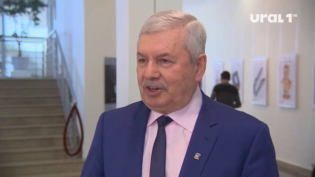 В историческом музее Челябинска появилось знамя госкомитета обороны