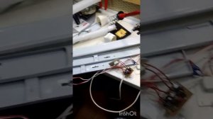 Установка светодиодной лампы вместо люминесцентной.