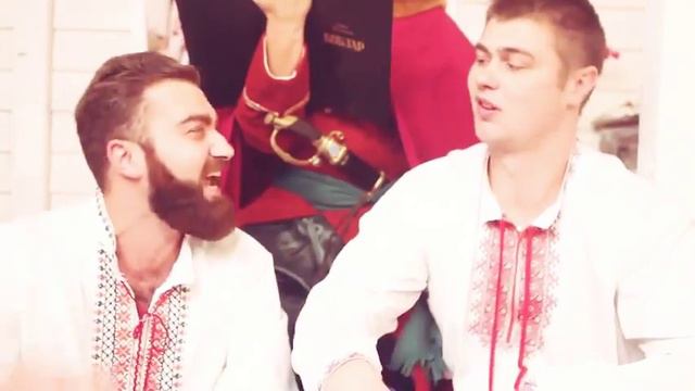 Пожарный зил цвет кизил, едет на помощь! смотреть онлайн