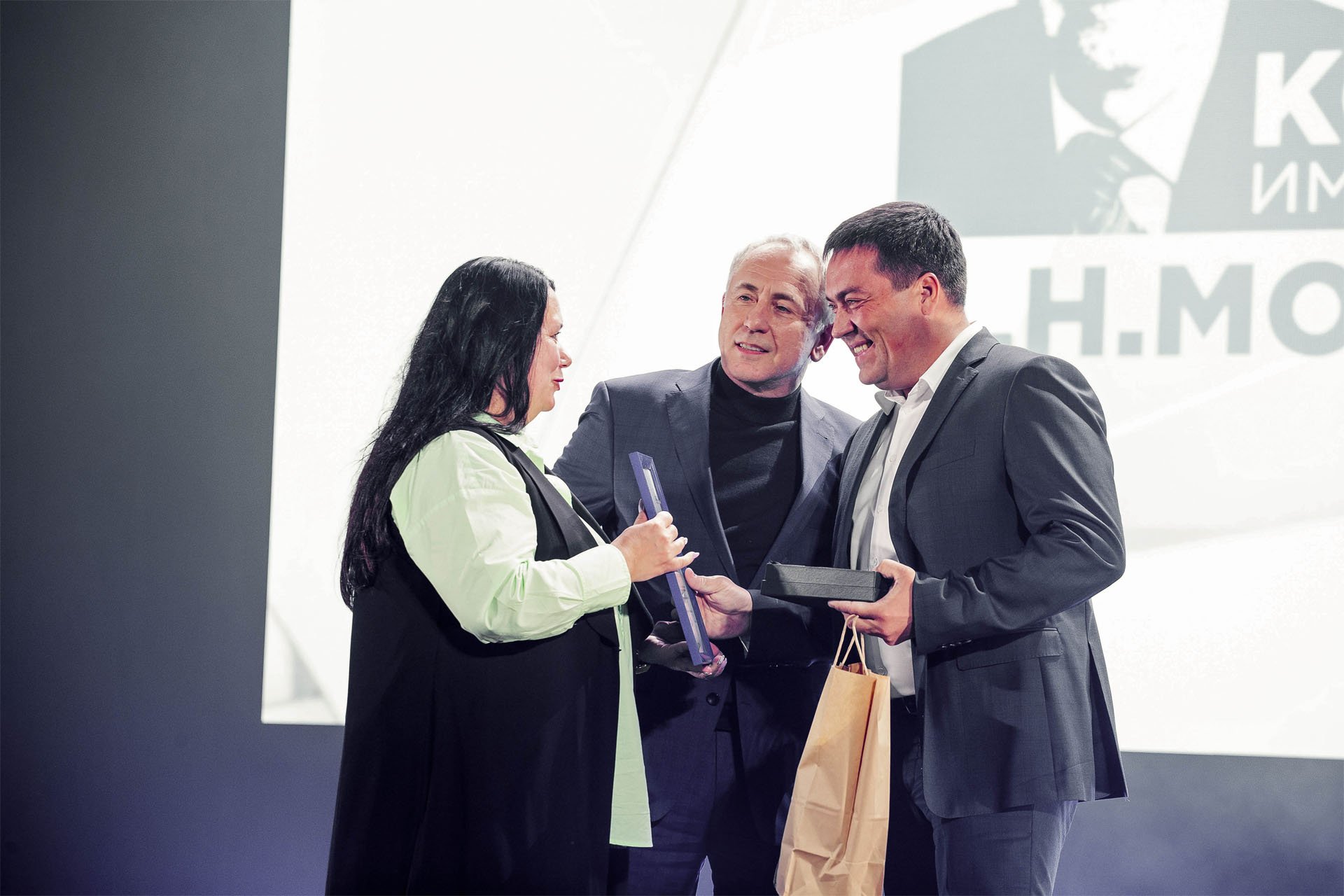 Одна на всех смотреть онлайн