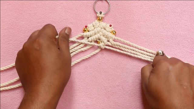 Macrame Keychain Tutorial for BEGINNERS! | DIY Macrame keychain смотреть онлайн