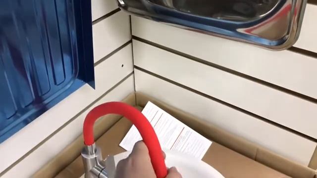 Смеситель для кухни OUTE из нержавеющей стали с гибким изливом смотреть онлайн