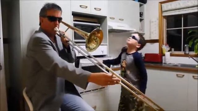 FULL SONG | When Mama Isn't Home смотреть онлайн