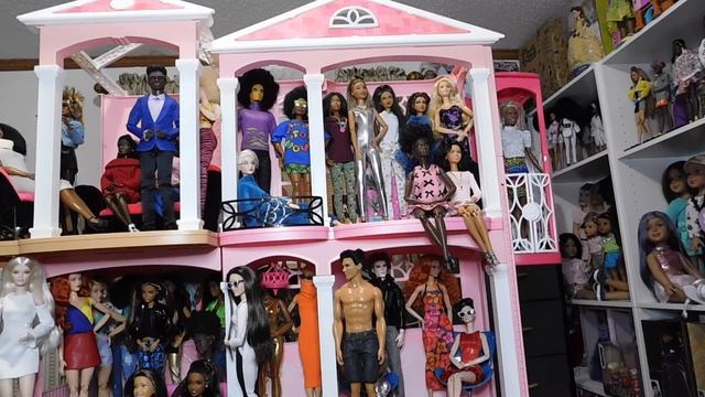 Lets Talk Customizing A Barbie Dream House, Your Thoughts & Ideas #barbie #dollcollector смотреть онлайн