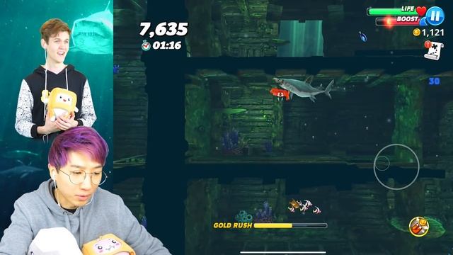 Can We Go NOOB vs. PRO vs. HACKER In HUNGRY SHARK WORLD!? (UNLOCKING ALL SHARKS!?) смотреть онлайн