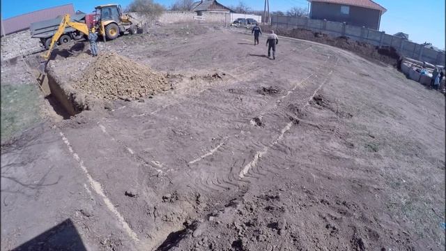 Копка фундамента первый день смотреть онлайн
