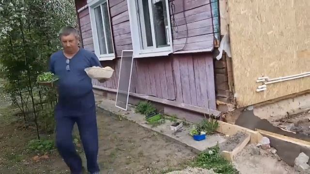 ПЛОВ ГОТОВ.ПРИЕХАЛИ РЕБЯТА,ПОМОГЛИ НАКРЫТЬ НА СТОЛ. смотреть онлайн