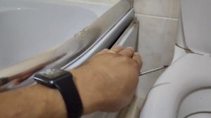 как снять крышку от душевой кабины