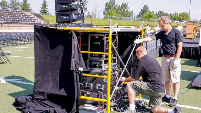 Heroic at the Gustavus Adolphus College 2016 Commencement смотреть онлайн