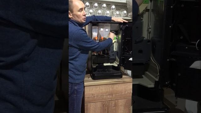 Знакомство с кофемашиной Saeco Phebra EVO espresso (нового образца) часть 2. смотреть онлайн