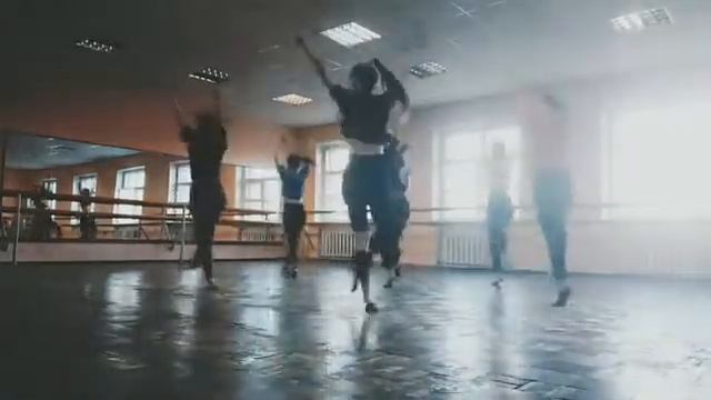 Антре- Заплетаю ветер на коротких волосах смотреть онлайн