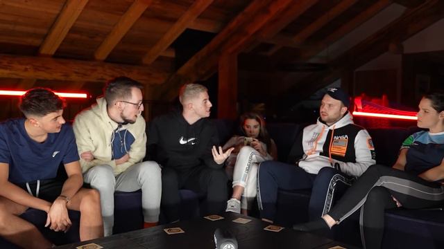 Loup Garou avec la Team Crouton ! (Des amitiés se sont brisées) смотреть онлайн