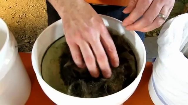 Hair Aids in Gulf Oil Spill Cleanup Response Effort - React 365 Inc Documentary Experiment Proves смотреть онлайн