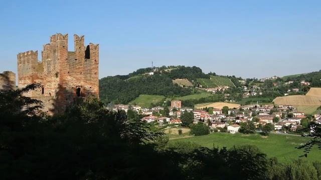 Прилагательные в итальянском языке – Обороты c'è и ci sono с примерами и упражнениями – 12 смотреть онлайн