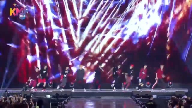 Stray Kids - New Face (Original By Psy) @Korea Music Festival