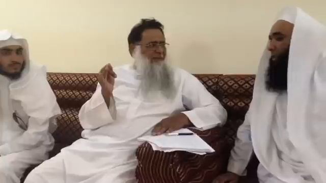 Authentic Method of Tasbeeh and how to move the finger in Tashahhud by Sheikh Wasiullah Abbas смотреть онлайн