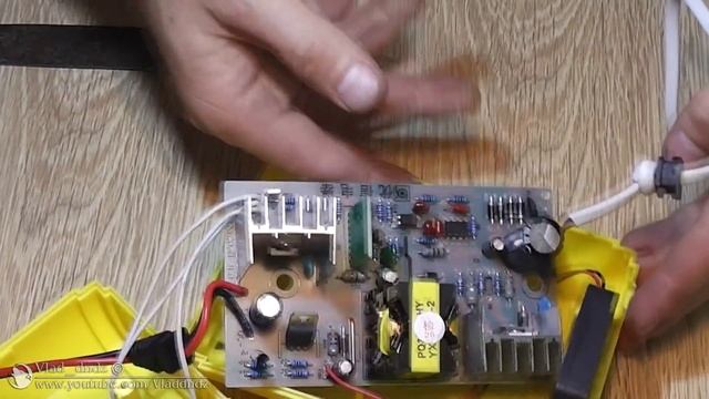 Зарядное устройство для всех типов аккумуляторов (авто, мото) смотреть онлайн