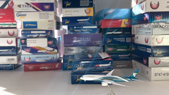 Largest model airplane unboxing in Youtube History! 103 model airplanes! #geminijetsmodels #8 смотреть онлайн