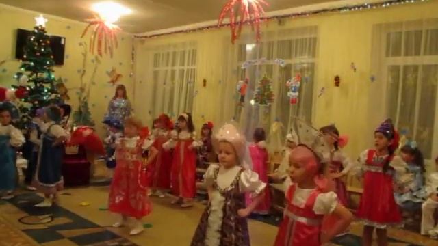 Танец Забавы и Сударушек смотреть онлайн