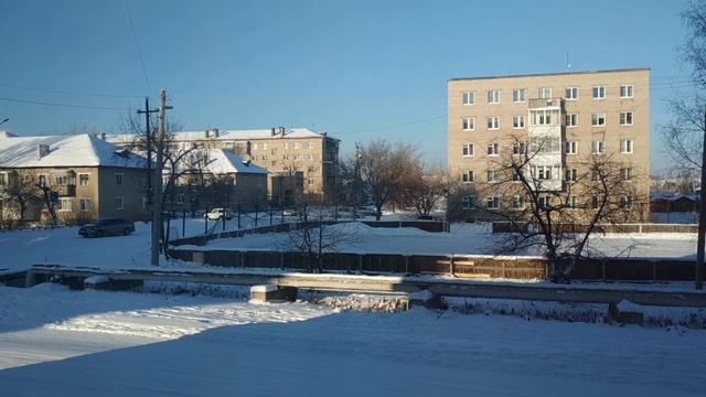 А снег летит — зима шалит! (стихи) Елена Халдина смотреть онлайн