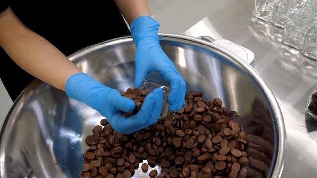 Handmade Chocolate Making Master / 초콜릿 공장의 수제 초콜릿 만들기 /  Chocolate Factory In Korea
