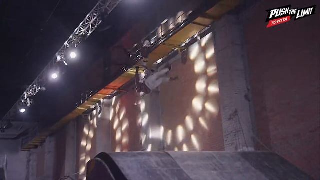 Презентация Toyota C-HR в Москве смотреть онлайн