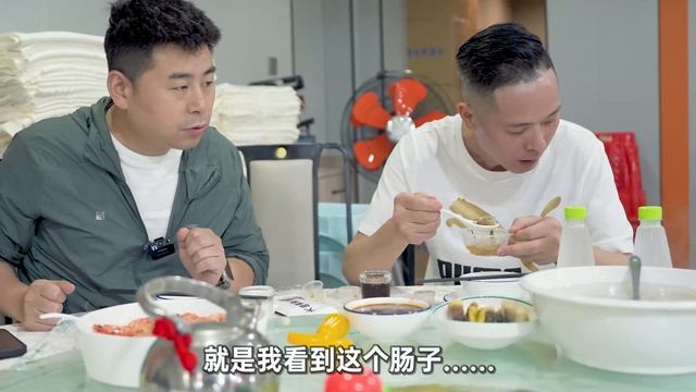 【超小厨】姐夫从西藏来厦门！当地蒜香排骨配夹馍，蒜香浓郁外酥里嫩安逸！ смотреть онлайн