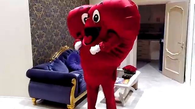 Ростовая кукла сердце - Живая открытка Сердце смотреть онлайн