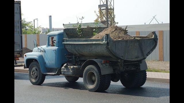 Самосвал ЗИЛ-ММЗ-555 смотреть онлайн