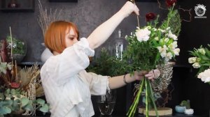 Как не зажимать цветы в букете