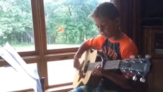 Baby boy singing Riptide by Vance Joy смотреть онлайн