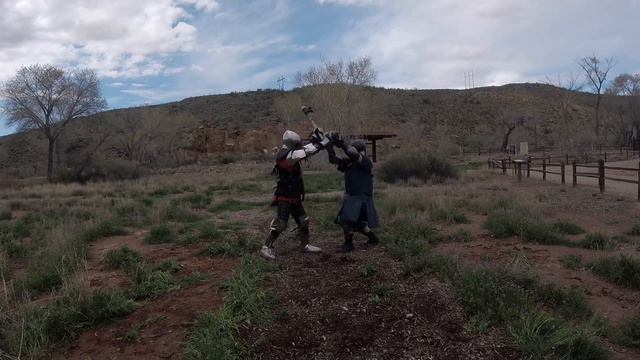 Axe VS Two handed sword смотреть онлайн