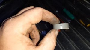 Установка светодиодную LED лампу на скутер вместо обычной лампы накаливания.