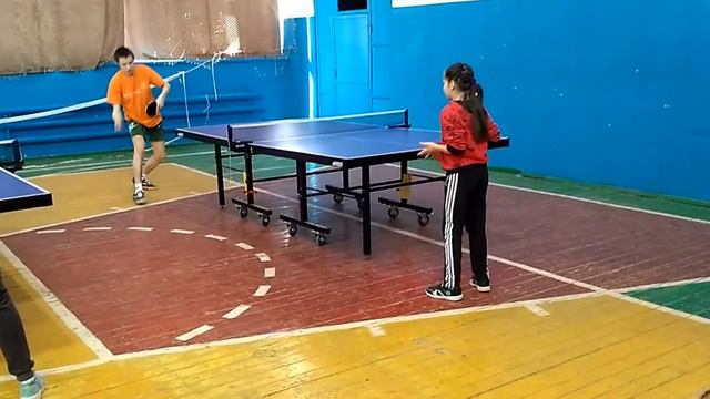 Игра кадетки против юниора. Геническ, 10.03.18г. Антонюк Настя - Притыка Дима. смотреть онлайн