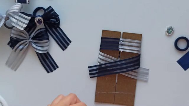 Нарядный бантик из комбинированой ленты/Бант из органзы/Органза+атлас смотреть онлайн