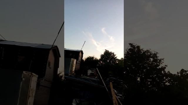 Серп луны и солнце одновременно! Что закрывает луну? смотреть онлайн