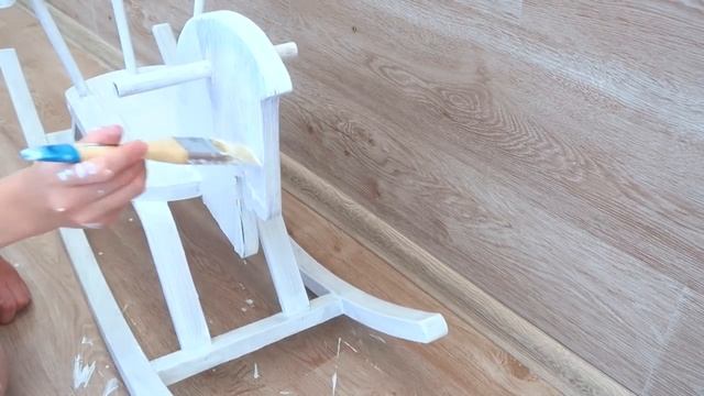 DIY: СЕЙЧАС КАК НОВАЯ! переделка лошадки-качалки времен СССР своими руками смотреть онлайн