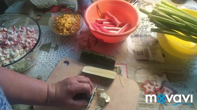 Салат-Что нашла в холодильнике. смотреть онлайн