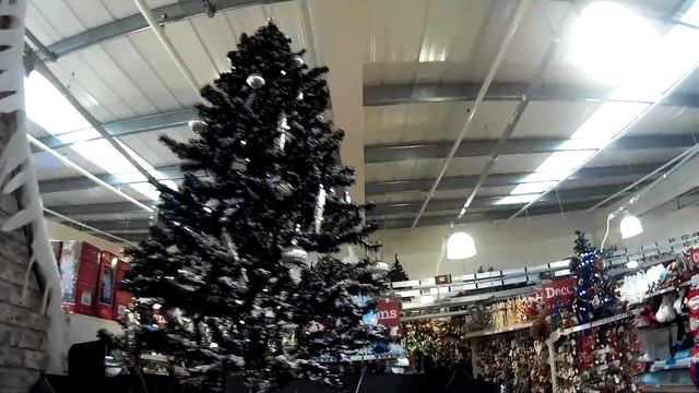 Платон в магазине, отдел Рождества часть 2 Chrismas store Bournemouth part 2 смотреть онлайн