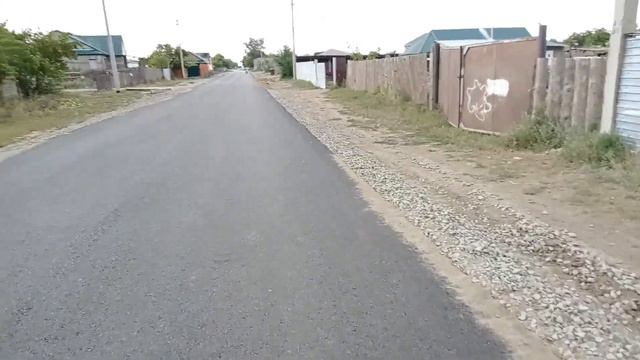 Бестобе. Внимательность и уважение друг к другу на дороге, особенно в посёлке, где могут быть дети! смотреть онлайн