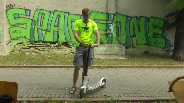 Электросамокат Xiaomi Mijia M365 смотреть онлайн