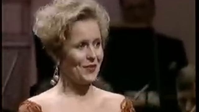 Gounod: Je veaux vivre dans ce rêve смотреть онлайн